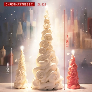 Stampi per candele a spirale ad albero di Natale color crema e rosa per decorazioni