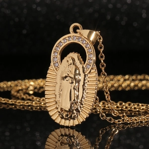 Collier Pendentif Vierge Marie Cuivre Plaqué Or Avec Zircon Strass Médaillon Ovale Religieux Bijoux Pour Femmes