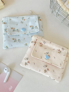 Chic floral canvas coin purse set with heart snap button and zip closure