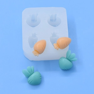 Stampo in silicone a forma di carota per torte fai-da-te con 4 cavità bianco traslucido