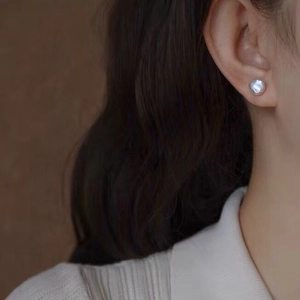 Artificial Baroque Pearl Stud Earrings With 925 Sterling Silver Earring Post Irregular Natural Freshwater Retro Niche Women Jewelry
