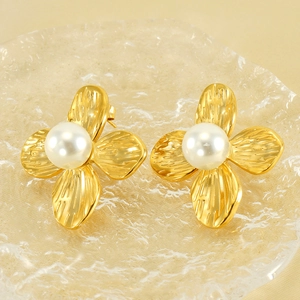 French vintage gold petal earrings with white pearl center for a retro aesthetic