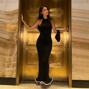 Halter Maxi Kleid Polyester Elasthan Rückenfrei Ärmellos Bodycon Hohe Taille Kontrast Wellensaum Abendparty Sexy Damen