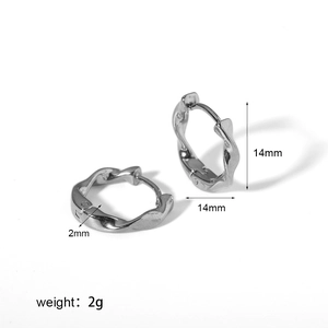Detail view of 14mm silver twist hoop earrings with precise dimensions and weight