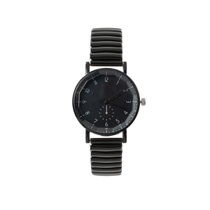 Orologio minimalista nero con cinturino elastico e indici a numeri arabi sul quadrante