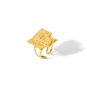 18K gold plated stainless steel ring with vintage pleated texture and bead band