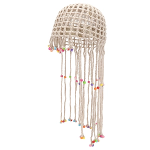 Chapeau de plage bohème fait main au crochet avec perles colorées et longues franges