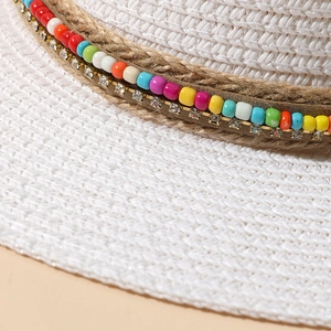 Cappello di paglia Panama bianco con perline colorate e dettagli boho in strass