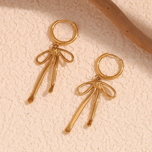 Orecchini A Cerchio Con Fiocco In Nastro Acciaio Inossidabile Placcato Oro 18K Lunghi Gioielli Chic Per Donna
