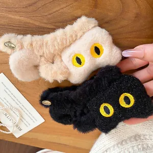 Pinces à cheveux chat mignonnes en peluche douce avec grands yeux jaunes brodés