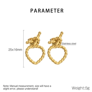 Dimensions détaillées des boucles d'oreilles nœud cœur doré en acier inoxydable