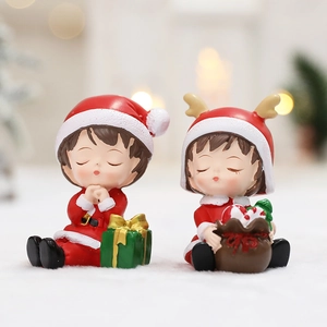 Charmantes figurines de Noël en résine avec tenues rouges festives et boîtes cadeaux