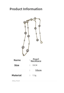 Détail du collier de perles montrant la taille 55CM et le poids 7,3g sur fond blanc