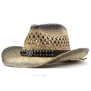 Chapeau de cowboy en paille vintage avec couronne aérée et ruban en cuir à clous