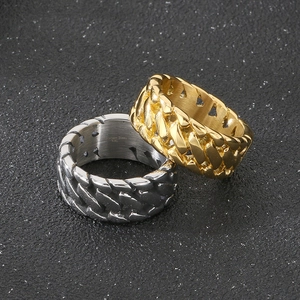 Retro stainless steel dragon bone chain rings in gold and silver finishes for men