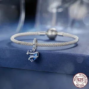 Bracciale snake in argento S925 con ciondolo a cuore in cristallo blu e farfalla