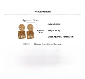 Detailed specs for gold geometric earrings featuring round and square alloy pendants