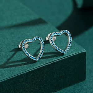 Boucles d'oreilles cœur en argent 925 avec incrustation de pierres turquoise