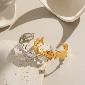 Minimalist open fish cuff bracelet in 18K gold and silver plating with creative hollow design