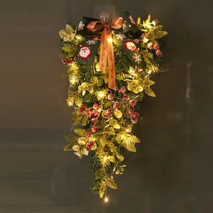Decorazione Natalizia Teardrop Swag Con Eucalipto Artificial Bacche Rosse Aghi Di Pino Fiocco Motivo Babbo Natale Porta
