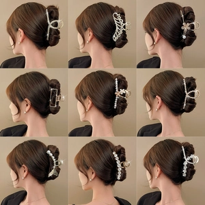 Elegant Women Metal Hair Claw Clips Alloy Geometric Butterfly Artificial Pearl Rhinestone Nonslip Hair Clamps French Hair Accessories