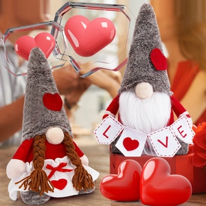 Poupée en Peluche Gnome de la Saint-Valentin Faite à Main Décoration de Nain Sans Visage Ornement de Cœur pour Maison Saisonnier Fenêtre