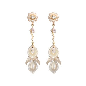 Elegant gold earrings with pearls and zircon in lily flower dangle design for women