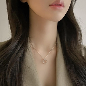 Minimalist 925 sterling silver necklace with irregular geometric wave circle pendant