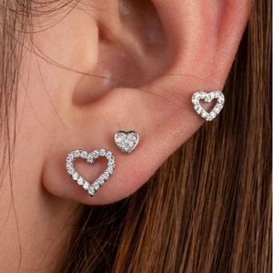 Elegant heart-shaped titanium steel ear studs with clear crystal inlay for women