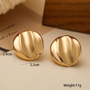 Close-up of 18K gold-plated earrings with wavy texture, size 2.4cm by 2.2cm