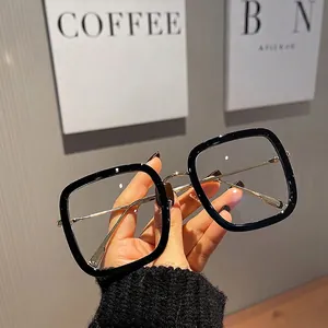 Occhiali Quadrati Anti Luce Blu Da Donna Montatura Ottica Di Moda Asta In Metallo Occhiali Semplici