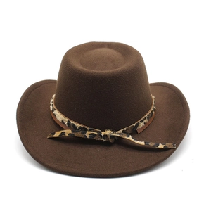 Klassischer dunkelbrauner Westernhut aus Wollfilz mit stilvollem Leoparden-Hutband