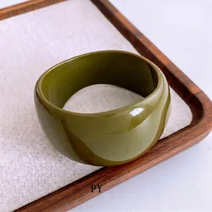 Bracelet Jonc Épais Acrylique Large Rond Géométrique Poli Brillant Style Rétro Minimaliste Bijoux Pour Femmes