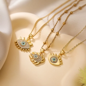 Collana in Rame Placcato Oro 18K Con Ciondolo Occhio del Diavolo Intarsio in Zirconia Smalto Catena Semplice per Donna Gioielli alla Moda Regalo Quotidiano
