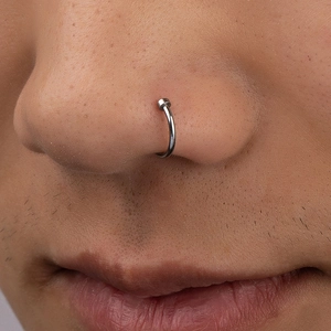 Anello al naso argento senza piercing con disco piatto per uno stile hip-hop trendy