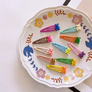 10-piece set of colorful resin bear hair clips for girls in various candy colors