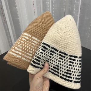 Winter mixed-color jacquard knit bucket hat with geometric patterns in khaki and beige