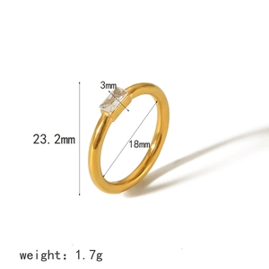 Detailed size chart showing 18mm inner diameter of vintage gold zircon ring