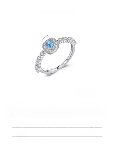Detail of s925 silver ring featuring blue square zircon with dimensions and weight specs