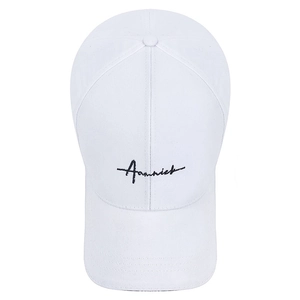 Gorra de béisbol minimalista de algodón blanco con logotipo Aannick bordado negro