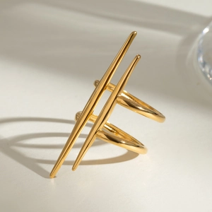 Minimalist double layer gold stainless steel ring with modern geometric pointed design