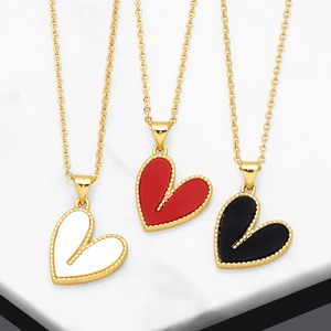 Heart Pendant Necklace Copper Gold Plated Resin Beaded Edge Asymmetric Clavicle Chain Jewelry For Women