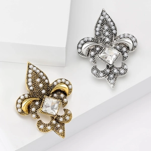 Broche Fleur De Lys Vintage En Alliage Avec Imitation Künstliche Perle Et Strass Carré Accessoires De Mode Pour Femmes