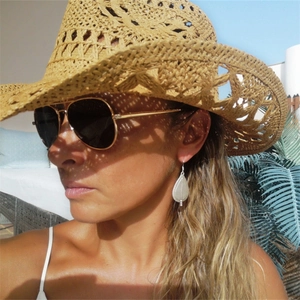 Boucles d'oreilles feuilles en argent avec chapeau de paille pour mode d'été plein air