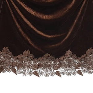 Robe en velours marron foncé avec empiècement en dentelle élégant et texture florale