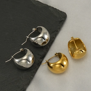 Retro C-shaped hollow spherical earrings in gold and silver finish stainless steel