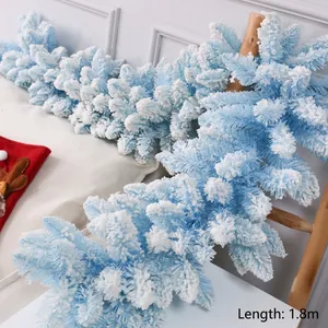 Ghirlanda natalizia floccata azzurra da 1,8m con effetto neve per decorazione porta di casa