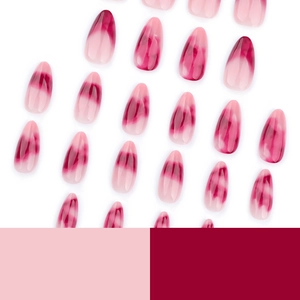 Faux ongles amande marbrés rose et rouge foncé avec finition brillante dégradée