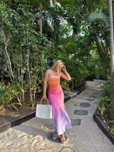 Sexy trägerloses Midikleid für Damen mit Farbverlauf in herbstlichen Sonnenuntergangsfarben