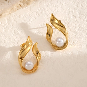 French vintage gold twisted pearl earrings made of durable stainless steel for women